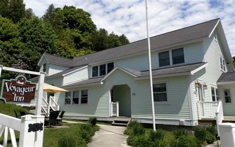 Bed & Breakfast on Mackinac Island - Mackinac Island Tourism Bureau