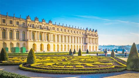 Visiting the Château de Versailles: 10 Top Attractions | PlanetWare