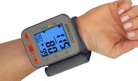 7 Best Wrist Blood Pressure Monitors For Home - Techno Electrics