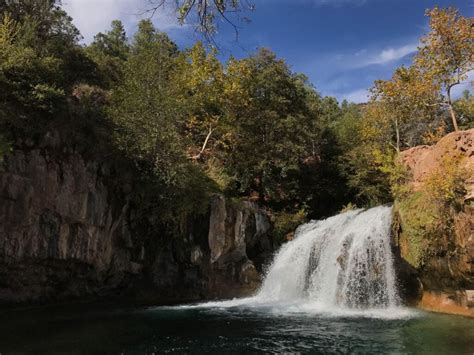 Hiking Fossil Creek and the Waterfall Trail with Kids - Phoenix With Kids