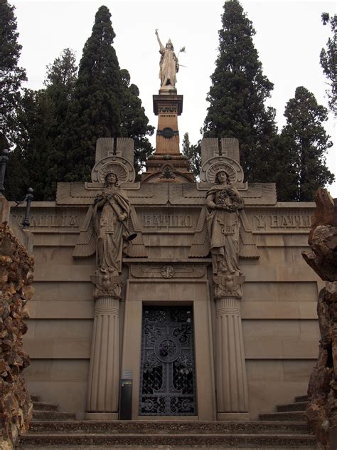 OTIS (Odd Things I've Seen): Mausoleum Mountain: Montjuic Cemetery