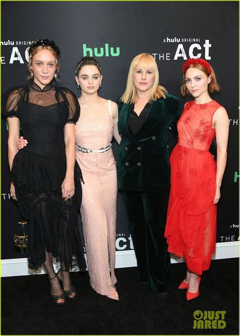 Photo: joey king patricia arquette the act nyc premiere 09 | Photo ...