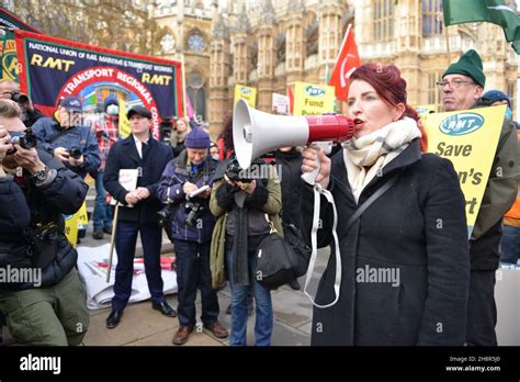 Mp for sheffield heeley labour louise haigh hi-res stock photography ...