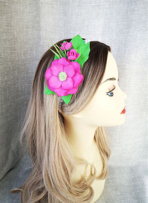 flowers for hair on an elastic band | Flowers in hair, Hair clips, Hair ...