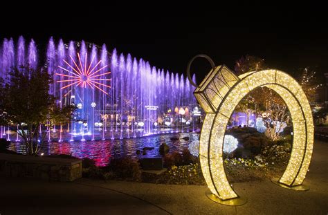 Gatlinburg Christmas Lights 2024-2025 - Rove.me