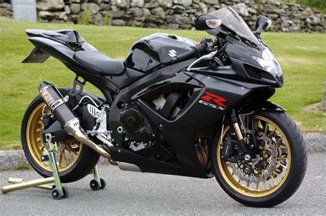 K7 GSXR 750 - #Gsxr #K7 | Sport bikes, Motorcycle bike, Gsxr 750