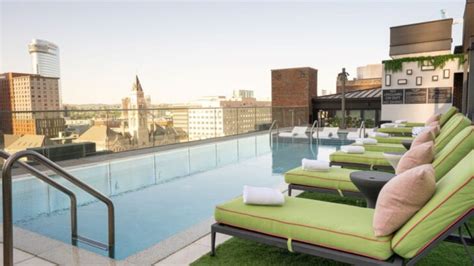 The 10 Best Hotel Pools in Nashville