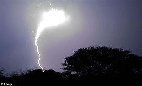 Head in the Clouds Amherst: Ball lightning observed in Hadley last night