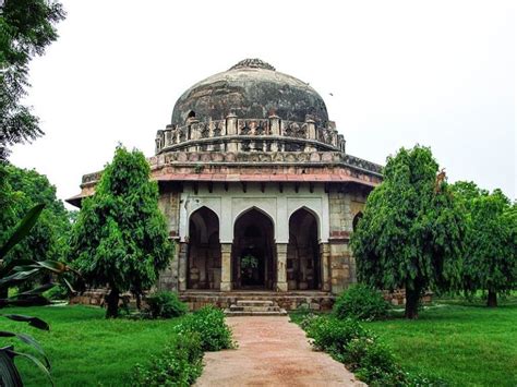 Tomb of Sikandar Lodi - Tomb of the the powerful Emperor