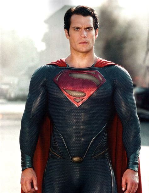 Henry Cavill in Man of Steel - HeyUGuys