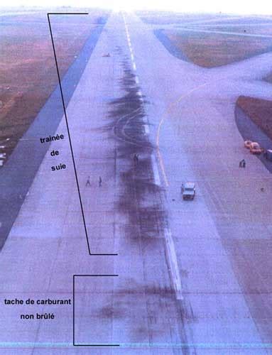 25 Images of the Disastrous Concorde Crash of 2000