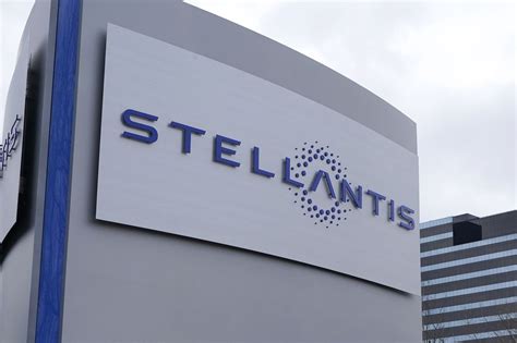 Stellantis says some new electric vehicles will get up to 435 miles per charge - mlive.com