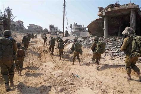 The Israeli Defence Forces: IDF splits Gaza into two, capture of enclave..