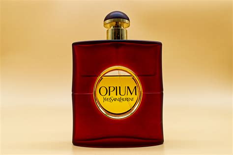 Top 6 Best High-End Luxury Perfume Brands of 2020 | 300Magazine