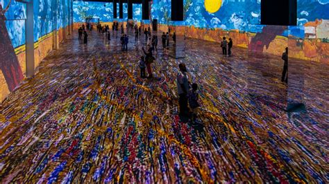 Chicago’s Immersive Van Gogh Experience to Return in May Alongside ...