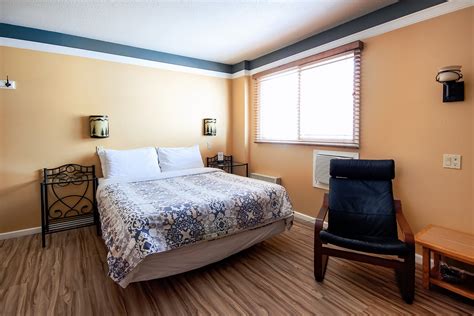 ROOMS & RATES — Astoria Hotel | Jasper Hotel, Alberta | Canadian Rockies