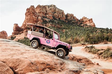 Taking a Sedona Pink Jeep tour around Arizona's red rocks - 52 Cities