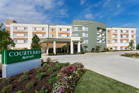 Hotels in Ruston, LA with Outdoor Pool | Courtyard Ruston