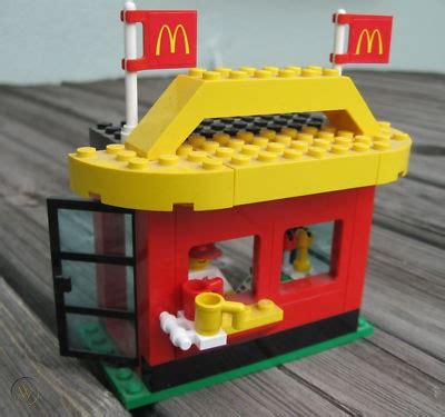 RARE LEGO McDONALDS DRIVE-THRU RESTAURANT - # 3438 | #155711052