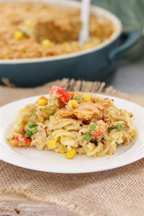 Tuna Pasta Casserole | Easy Family Dinner - Bake Play Smile