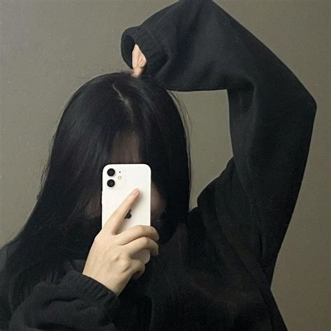 Pin on Aesthetic faceless photo