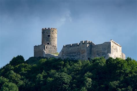 Stari grad Sokolac - VisitBihac