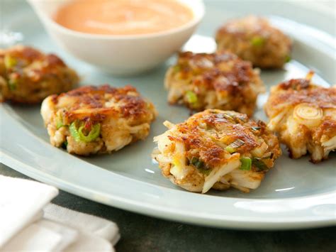 Recipe: Mini Crab Cakes with Spicy Red Pepper Sauce | Whole Foods Market