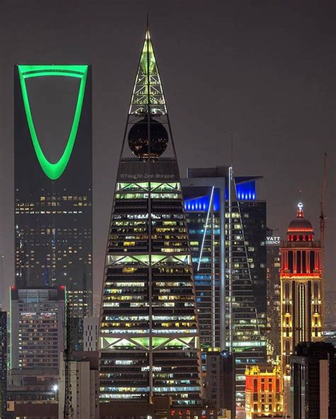 Reddit - pics - Riyadh’s skyline Oman, National Day Saudi, Saudi Arabia ...