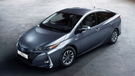 Toyota Prius Plug-In Hybrid: Evolution