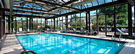 Victoria BC Hotels with Pools | Delta Hotels Victoria Ocean Pointe Resort