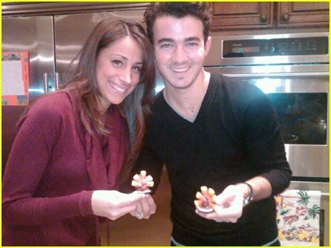 Jonas Family Thanksgiving Pics - Kevin Jonas Photo (17326578) - Fanpop