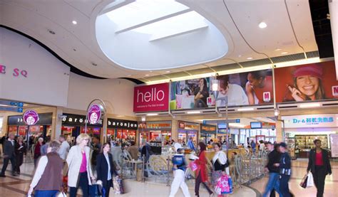 The Mall, Luton - Advertising Screens | Elonex Outdoor Media