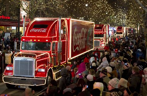 Coca-Cola Christmas Trucks | EventRent