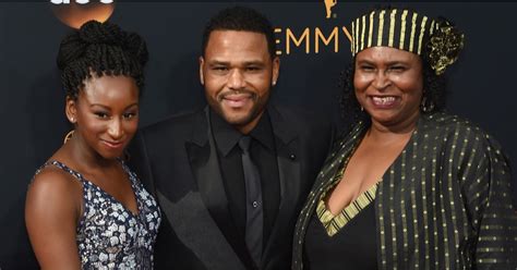 Anthony Anderson and His Family at the 2016 Emmys | POPSUGAR Celebrity