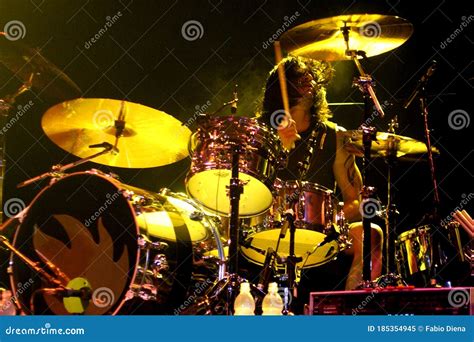 Audioslave , Brad Wilk during the Concert Editorial Image - Image of concert, alternative: 185354945