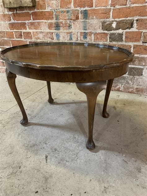Vintage oval coffee table - E-Reuse