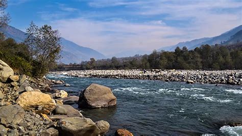 Markanda River in Himachal Pradesh - eHimachal.org