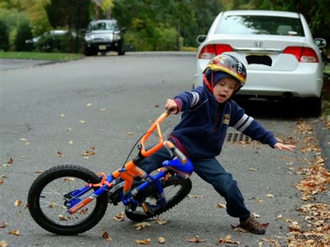 people falling off bikes 7