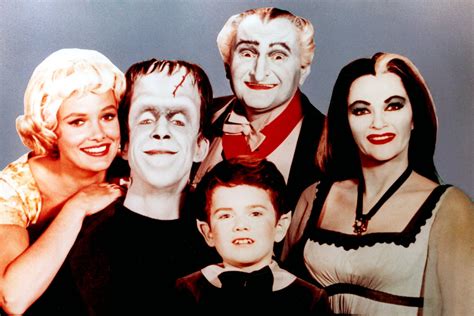 Seth Meyers and Jill Kargman are bringing back ‘The Munsters’ | Page Six