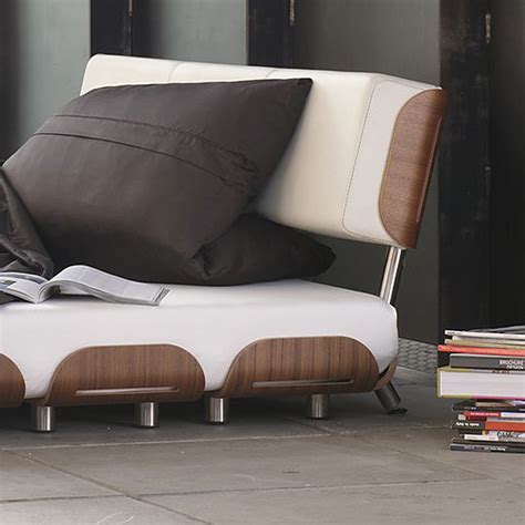 If It's Hip, It's Here (Archives): Award-Winning Modern Bed Is Easy To Assemble And Easy On The ...