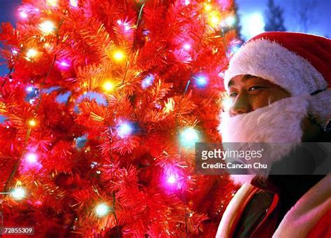 Christmas Beijing Photos and Premium High Res Pictures - Getty Images