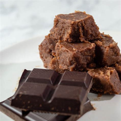 Old-Fashioned Chocolate Fudge — The Redhead Baker