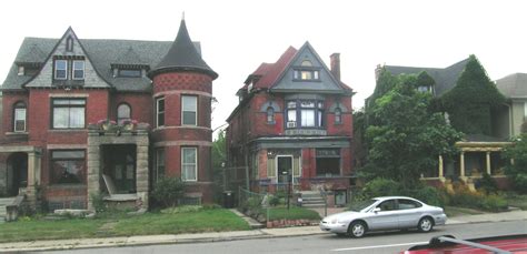 File:Street scene On Trumbull Woodbridge Detroit.jpg - Wikipedia, the free encyclopedia