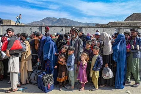 Afghan refugees flee Pakistan in mass exodus — Daryo News