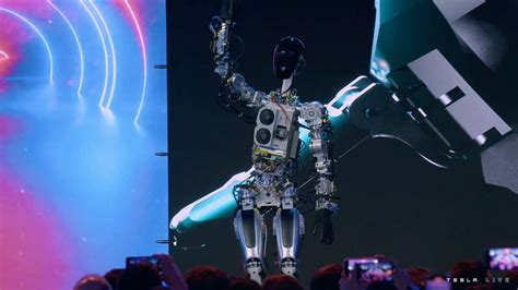 Tesla Unveiled Development Prototype Of Optimus Robot That Moves And Walks
