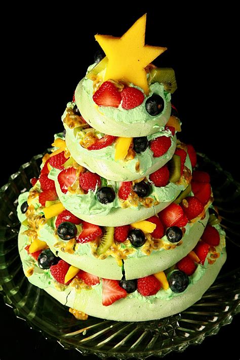 Christmas Tree Pavlova Recipe - Celebration Generation