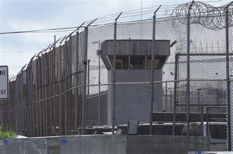 Former CoreCivic Lobbyist Is Helping To Plan A New Oahu Jail - Honolulu Civil Beat