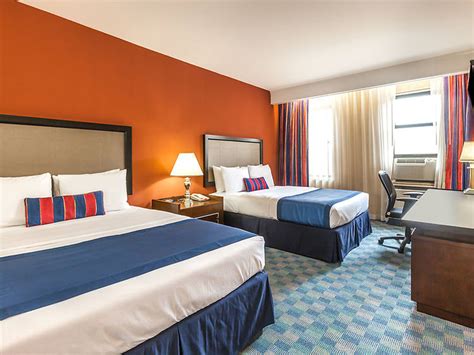 8 Best Hotels In Jersey City | Stay near Manhattan on a budget