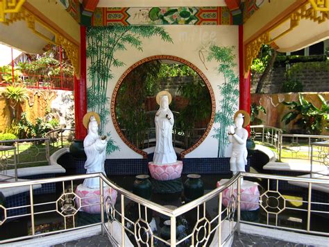 Here and There -- Everywhere!: Cebu: Taoist Temple