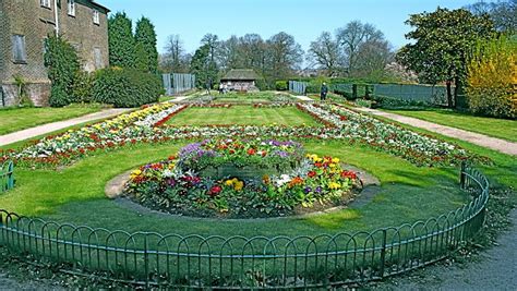 Park of Dreams in Beckenham Place Park and Carl Linnaeus - Garden.org